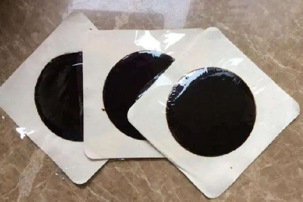 貼膏藥皮膚過敏紅癢怎么辦 貼膏藥皮膚癢怎么回事 貼膏藥皮膚過敏紅癢怎么辦 貼膏藥皮膚癢怎么回事