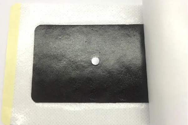 貼膏藥一般貼多長時間 貼膏藥要連續(xù)貼么 貼膏藥一般貼多長時間 貼膏藥要連續(xù)貼么