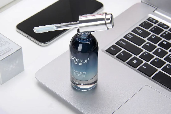 精華液可以用于眼部嗎 精華液對(duì)皮膚真的有用嗎 精華液可以用于眼部嗎 精華液對(duì)皮膚真的有用嗎