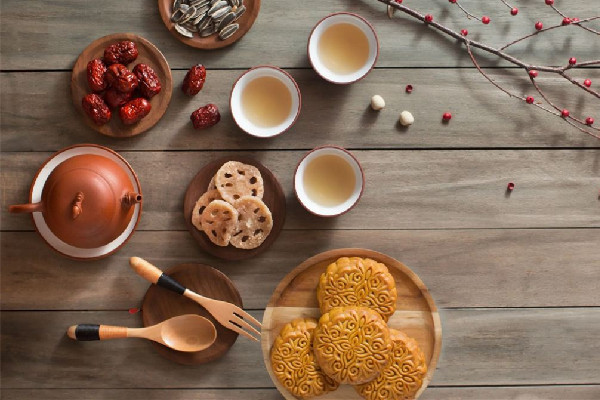 中秋節(jié)要吃餃子嗎 中秋節(jié)吃什么傳統(tǒng)食物 中秋節(jié)要吃餃子嗎 中秋節(jié)吃什么傳統(tǒng)食物