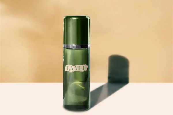 海藍(lán)之謎精粹水適合于什么膚質(zhì) 海藍(lán)之謎精粹水適合敏感肌嗎 海藍(lán)之謎精粹水適合于什么膚質(zhì) 海藍(lán)之謎精粹水適合敏感肌嗎