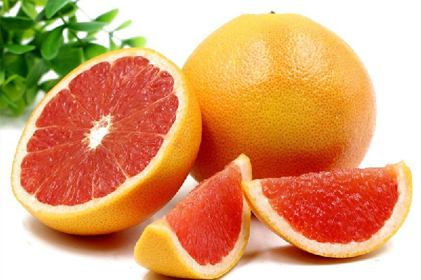 西柚有維生素c嗎 西柚吃了嘴巴發(fā)麻是什么原因 西柚有維生素c嗎 西柚吃了嘴巴發(fā)麻是什么原因