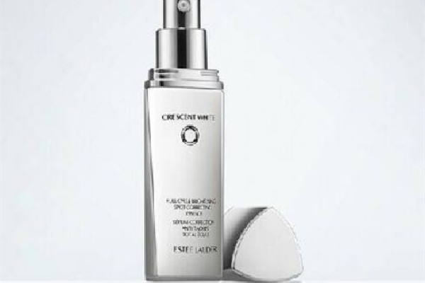 淡斑精華液在護(hù)膚哪個步驟使用 淡斑精華和普通精華可以一起用嗎