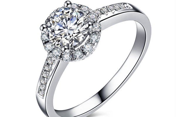 鉆戒是結(jié)婚買還是訂婚買 鉆戒的寓意和象征 鉆戒是結(jié)婚買還是訂婚買 鉆戒的寓意和象征