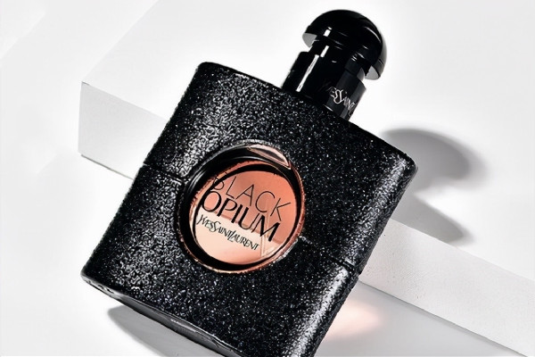 ysl黑鴉片香水怎么辨別真假 ysl黑鴉片香水有顏色嗎 ysl黑鴉片香水怎么辨別真假 ysl黑鴉片香水有顏色嗎