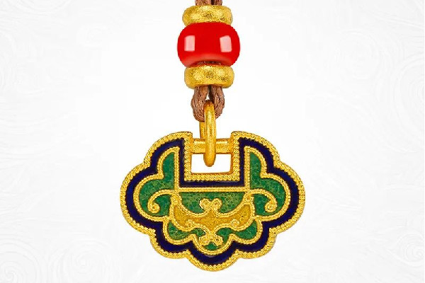 如意鎖和長命鎖有區(qū)別嗎 如意鎖和長命鎖的區(qū)別 如意鎖和長命鎖有區(qū)別嗎 如意鎖和長命鎖的區(qū)別