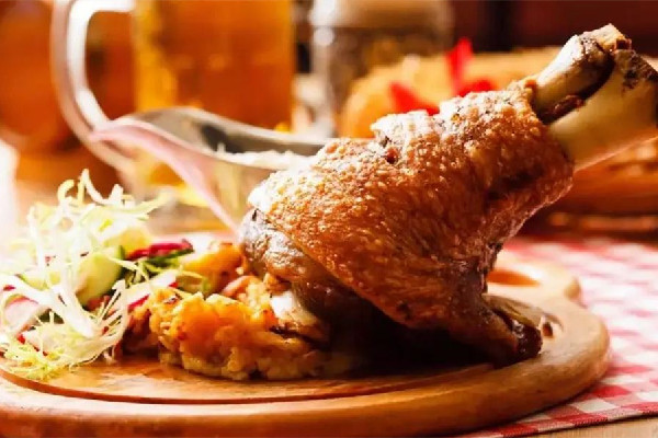 豬肘子是肥肉還是瘦肉 豬肘子的瘦肉吃了會胖嗎 豬肘子是肥肉還是瘦肉 豬肘子的瘦肉吃了會胖嗎