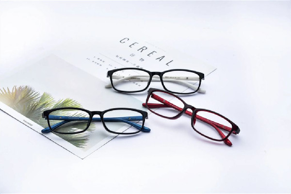 武漢哪里配眼鏡質量好又實惠 武漢配眼鏡哪家醫(yī)院好 武漢哪里配眼鏡質量好又實惠 武漢配眼鏡哪家醫(yī)院好