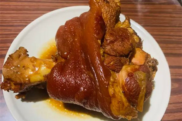 豬肘子有點味怎么處理 豬肘子有味道是壞了嗎 豬肘子有點味怎么處理 豬肘子有味道是壞了嗎