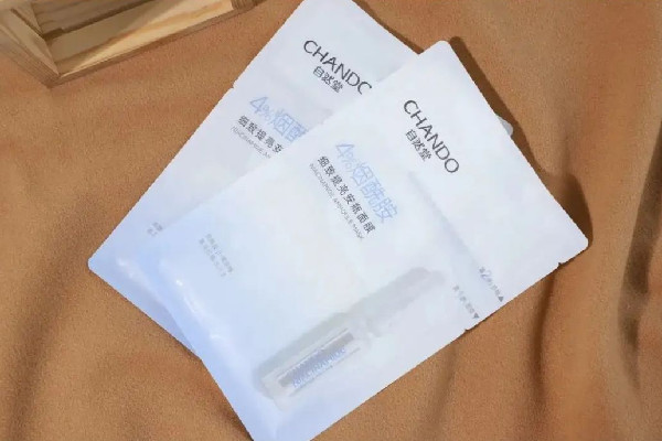 安瓶面膜和普通面膜的區(qū)別 安瓶面膜是補水面膜嗎 安瓶面膜和普通面膜的區(qū)別 安瓶面膜是補水面膜嗎