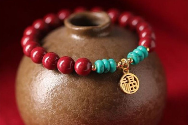 朱砂手鏈會(huì)不會(huì)越戴越亮 朱砂手鏈長時(shí)間佩戴有毒嗎