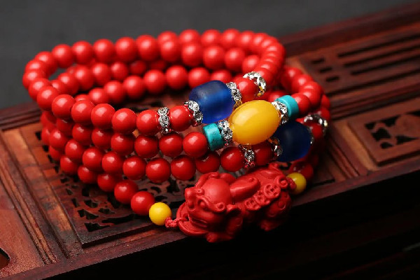 朱砂手鏈會(huì)不會(huì)越戴越亮 朱砂手鏈長時(shí)間佩戴有毒嗎