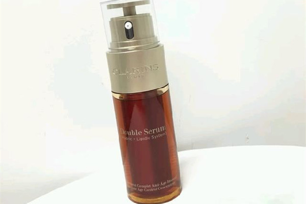 嬌韻詩(shī)雙萃精華怎么切換大小滴 嬌韻詩(shī)雙萃精華大滴和小滴有什么區(qū)別