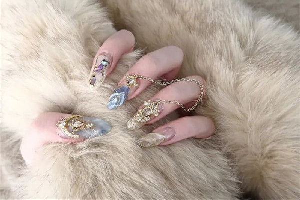 延長甲有幾種類型 延長甲是甲片嗎 延長甲有幾種類型 延長甲是甲片嗎