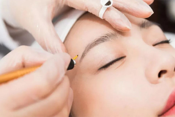 武漢切眉手術(shù)哪家好 武漢切眉手術(shù)多少錢(qián)