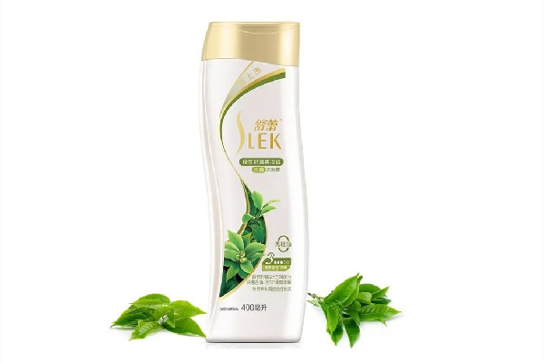 控油洗發(fā)水用多了會(huì)長(zhǎng)頭皮屑嗎 控油洗發(fā)水用完頭發(fā)很澀怎么辦 控油洗發(fā)水用多了會(huì)長(zhǎng)頭皮屑嗎 控油洗發(fā)水用完頭發(fā)很澀怎么辦