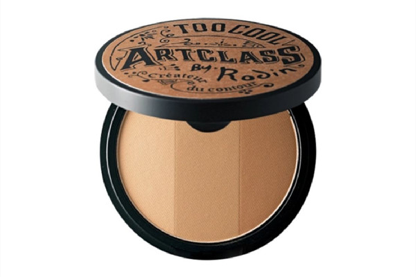 修容粉用什么刷子 修容粉可以用美妝蛋按壓?jiǎn)? alt=