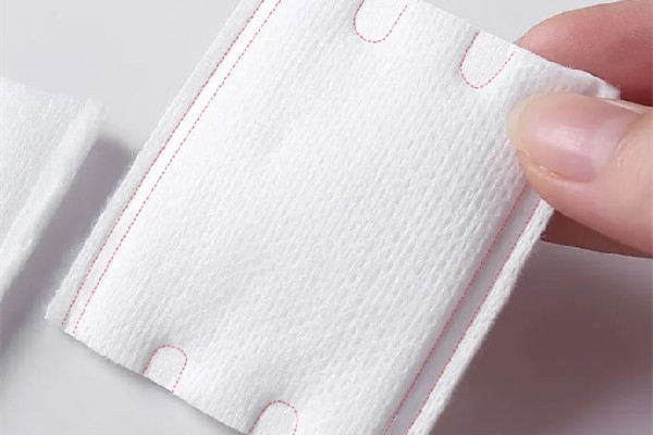 卸妝棉可以用來(lái)濕敷臉嗎 卸妝棉有什么用