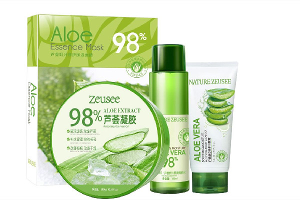 蘆薈爽膚水會(huì)黏膩嗎 蘆薈爽膚水會(huì)長(zhǎng)痘嗎