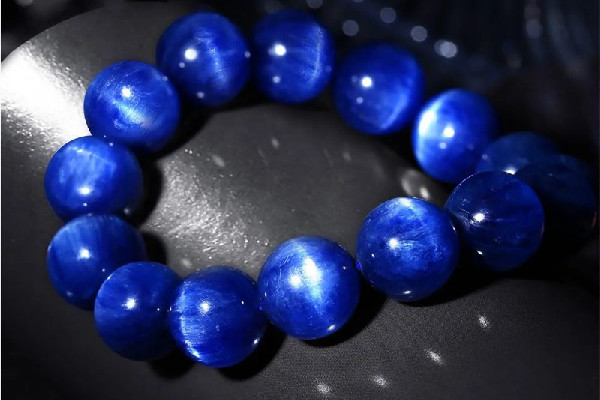 藍晶石產地哪個國家 藍晶石什么樣的好