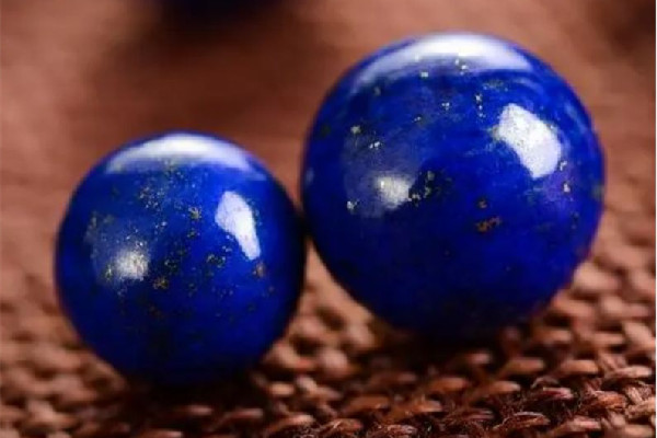 青金石的顏色等級 青金石有收藏價(jià)值嗎