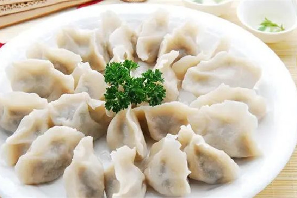 母親給兒子送餃子途中被撞身亡 餃子餡怎么調(diào)才好吃 母親給兒子送餃子途中被撞身亡 餃子餡怎么調(diào)才好吃