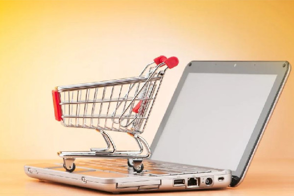 女子網購牛仔褲竟在里面發(fā)現內褲 網購發(fā)現異物怎么處理