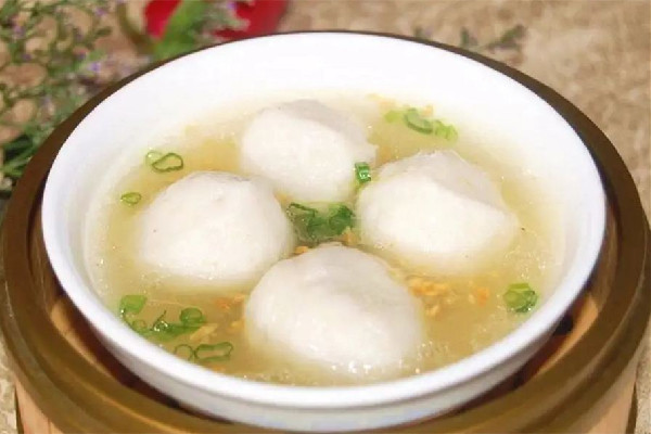 魚丸煮好后要泡冷水嗎 魚丸煮熟后怎么保存 魚丸煮好后要泡冷水嗎 魚丸煮熟后怎么保存