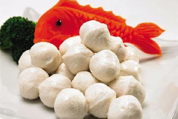 魚丸煮好后要泡冷水嗎 魚丸煮熟后怎么保存 魚丸煮好后要泡冷水嗎 魚丸煮熟后怎么保存