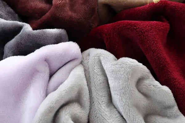 法蘭絨多久洗一次 法蘭絨洗了會(huì)不會(huì)變硬 法蘭絨多久洗一次 法蘭絨洗了會(huì)不會(huì)變硬