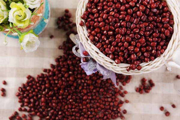 紅豆煮多久才會(huì)熟 紅豆煮花生有什么好處 紅豆煮多久才會(huì)熟 紅豆煮花生有什么好處