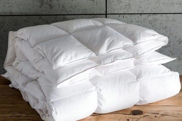 羽絨被多久曬一次 羽絨被曬多長(zhǎng)時(shí)間合適 羽絨被多久曬一次 羽絨被曬多長(zhǎng)時(shí)間合適