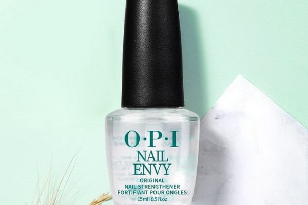 護甲油和營養(yǎng)油的區(qū)別 護甲油可以當指甲油用嗎