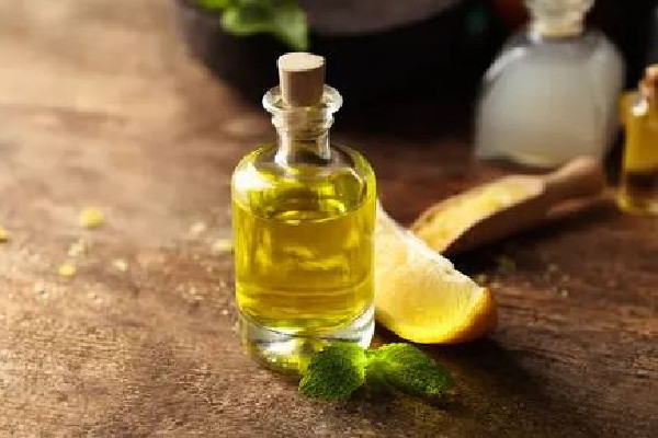 檸檬精油為什么要避光使用 檸檬精油用了可以在燈光下么 檸檬精油為什么要避光使用 檸檬精油用了可以在燈光下么