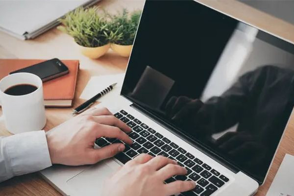 女生準(zhǔn)時(shí)下班被批踩點(diǎn)走 準(zhǔn)點(diǎn)下班有錯(cuò)嗎 女生準(zhǔn)時(shí)下班被批踩點(diǎn)走 準(zhǔn)點(diǎn)下班有錯(cuò)嗎