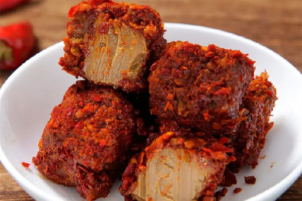 霉豆腐怎么發(fā)酵長白毛 霉豆腐發(fā)酵的正常顏色 霉豆腐怎么發(fā)酵長白毛 霉豆腐發(fā)酵的正常顏色