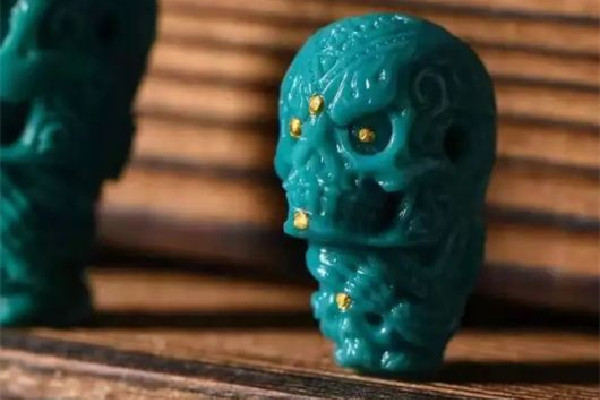 綠松石有花紋好還是沒(méi)花紋好 綠松石什么樣的品質(zhì)好