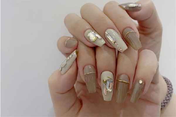 日式美甲的特點(diǎn)是什么 日式美甲有幾種 日式美甲的特點(diǎn)是什么 日式美甲有幾種