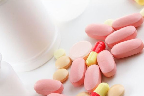 男子高燒近40度睡覺(jué)掀被子直冒煙 發(fā)燒后吃什么恢復(fù)體力