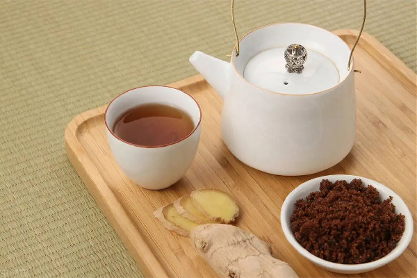 生姜紅糖水的功效和作用 生姜紅糖水適合風寒感冒還是風熱感冒