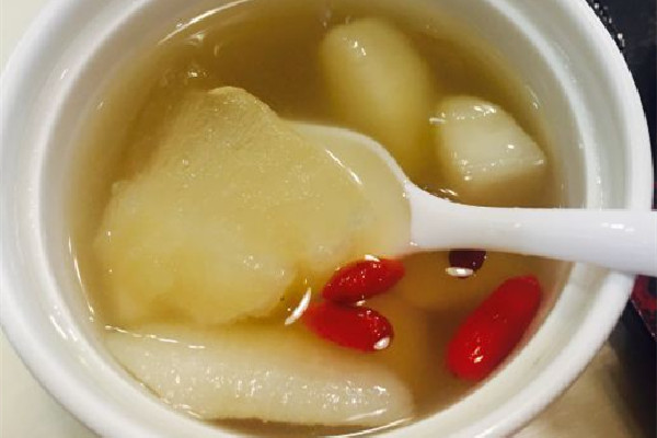 冰糖燉雪梨燉多長時間 冰糖燉雪梨燉到什么程度 冰糖燉雪梨燉多長時間 冰糖燉雪梨燉到什么程度