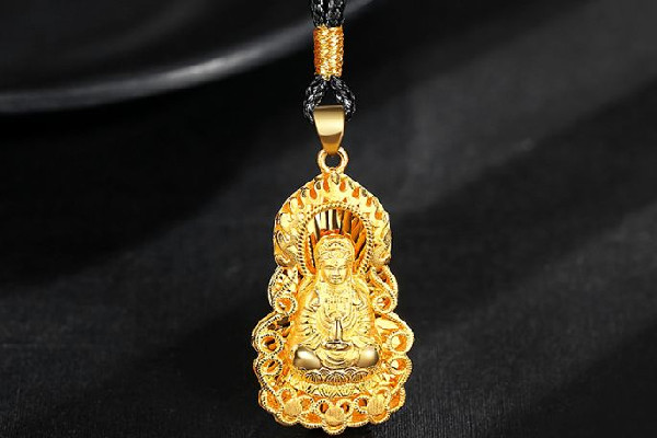 黃金吊墜是空心的好還是實心的好 黃金吊墜是按克賣嗎 黃金吊墜是空心的好還是實心的好 黃金吊墜是按克賣嗎