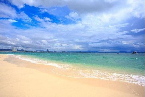 三亞民宿老板稱(chēng)一個(gè)月賺回三年虧損 三亞去哪里玩比較好