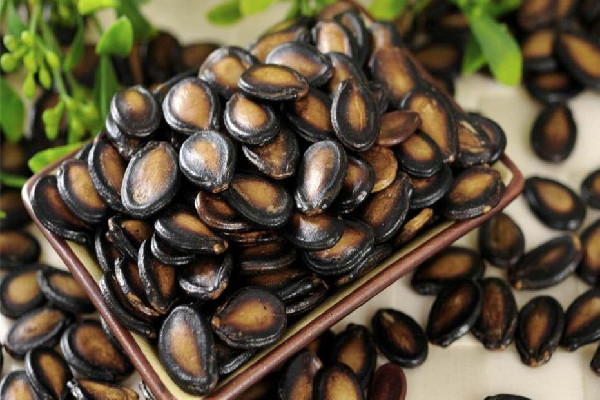 西瓜子怎么磕 西瓜子磕不動(dòng)怎么辦 西瓜子怎么磕 西瓜子磕不動(dòng)怎么辦