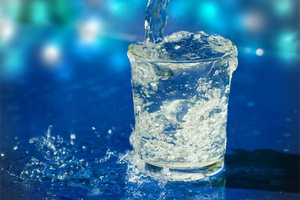 淡鹽水喝多少合適 淡鹽水喝多了會(huì)怎么樣 淡鹽水喝多少合適 淡鹽水喝多了會(huì)怎么樣