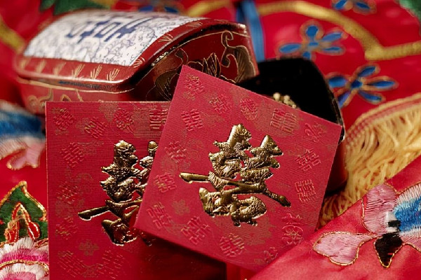 女子遠嫁要30萬彩禮男方只給1.8萬 彩禮多少算合適 女子遠嫁要30萬彩禮男方只給1.8萬 彩禮多少算合適