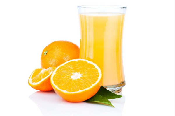 橙汁要放多少水 橙汁加水還有營養(yǎng)嗎 橙汁要放多少水 橙汁加水還有營養(yǎng)嗎