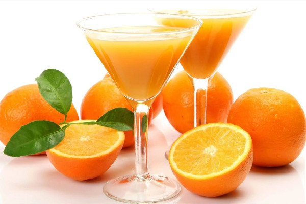 橙汁要放多少水 橙汁加水還有營養(yǎng)嗎 橙汁要放多少水 橙汁加水還有營養(yǎng)嗎