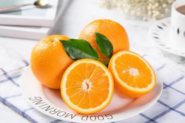 橙子怎么撥開(kāi)最方便 橙子剝皮吃還是切塊吃 橙子怎么撥開(kāi)最方便 橙子剝皮吃還是切塊吃