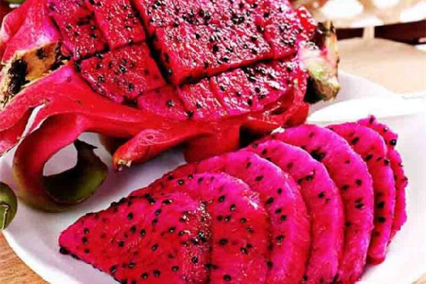 紅心火龍果多少錢一斤2023 紅心火龍果買大的好還是小的好 紅心火龍果多少錢一斤2023 紅心火龍果買大的好還是小的好